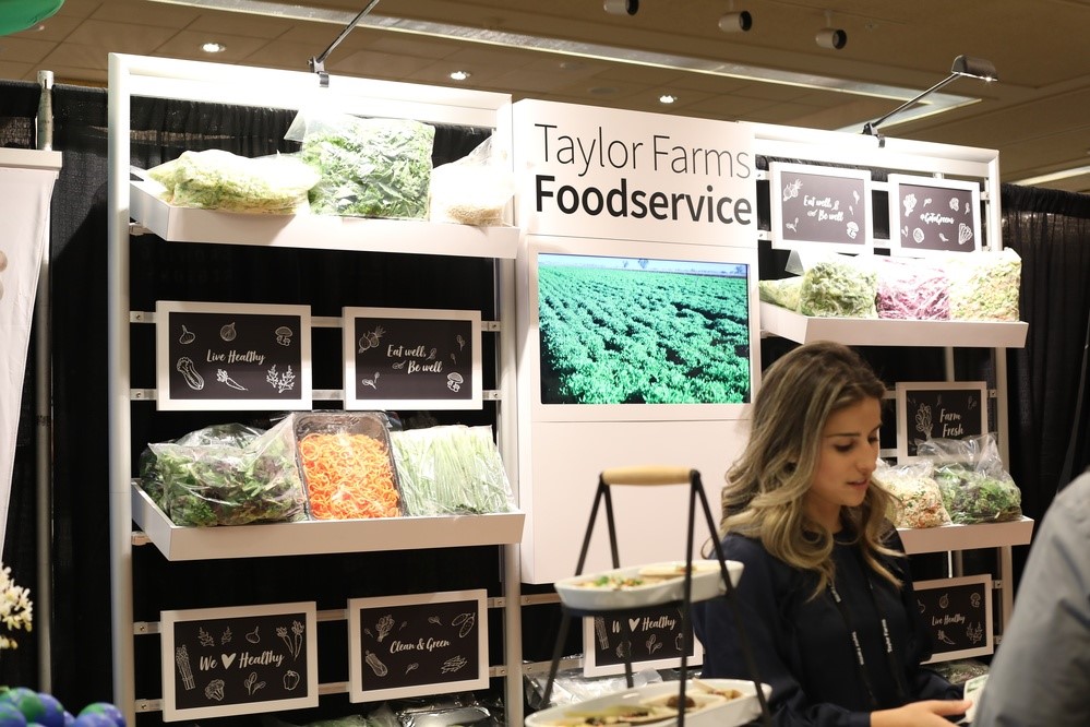 pma-foodservice-tradeshow-booth-dma-solutions-4